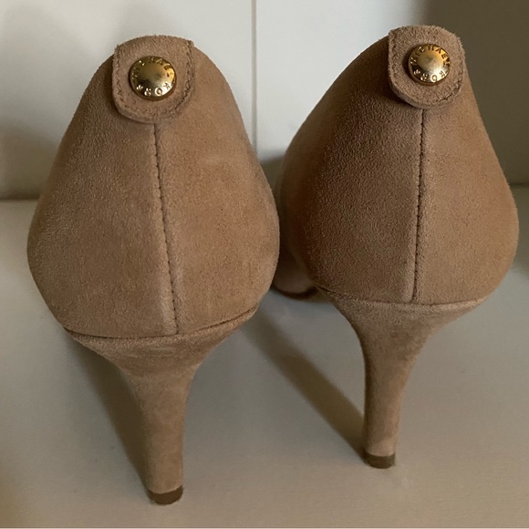 Tan Suede Michael Kors Pumps sz6 - Picture 4 of 4